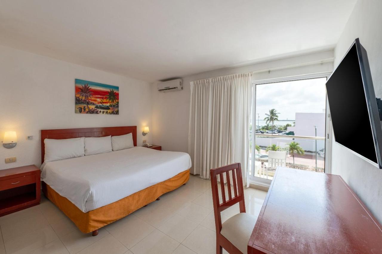 Hotel Dos Playas Faranda Cancún Exteriör bild